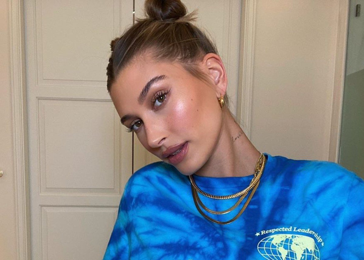 Hailey Bieber Stuns In Saint Laurent