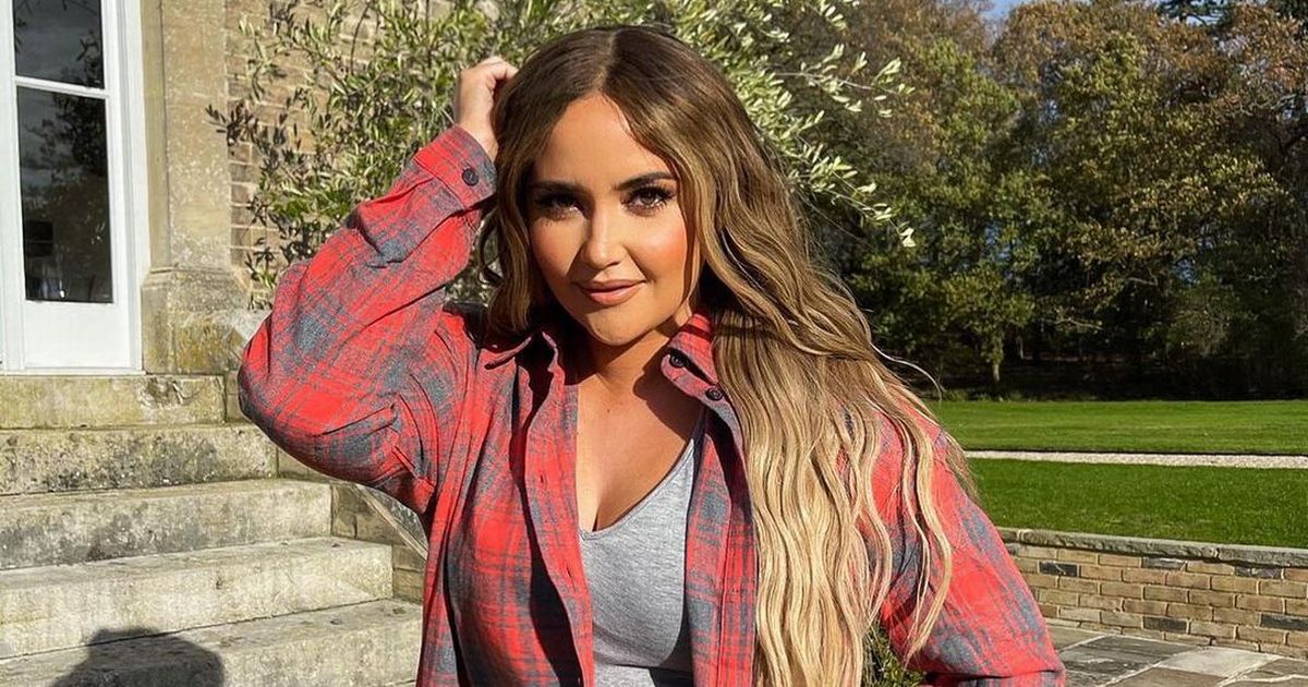 Jacqueline Jossa tells troll she ‘don’t give a s**t’ after being sent nasty DMs