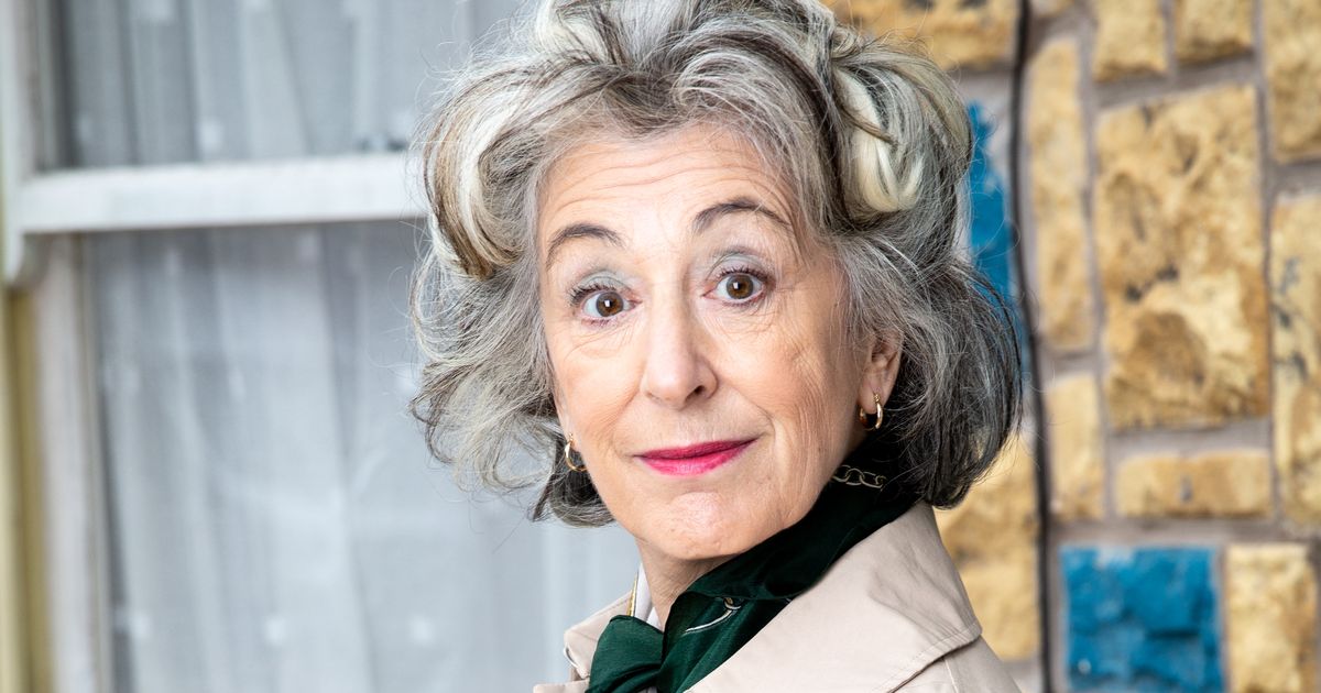 Corrie favourite Maureen Lipman ‘signs contract to stay in soap until 2021’