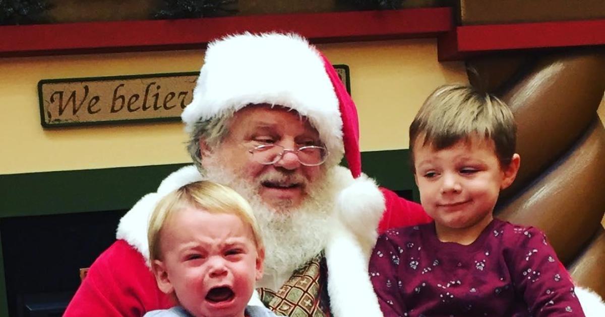 Awkward mall Santa photos