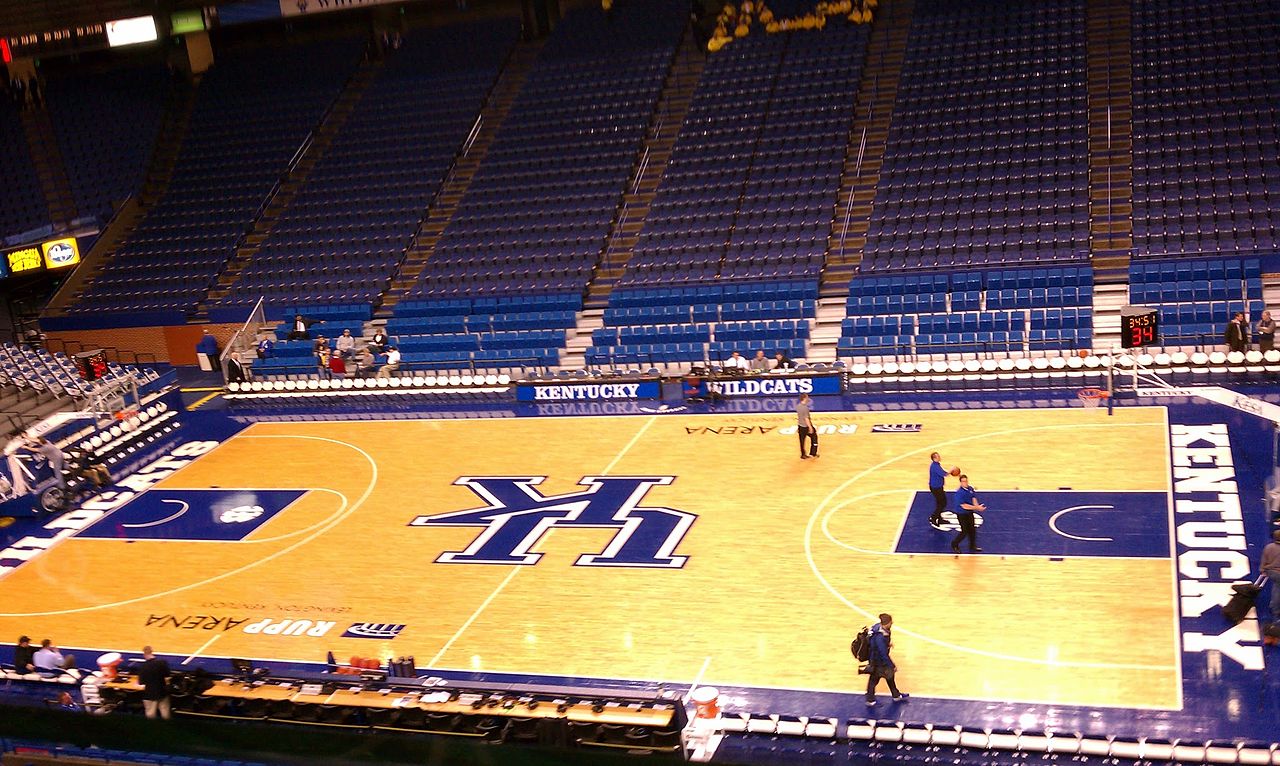 Richmond Spiders Write History, Defeat Kentucky Wildcats at Rupp Arena, 76-64