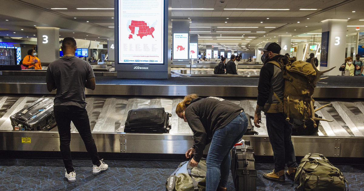 Americans planning holiday travel could add to COVID-19 surge