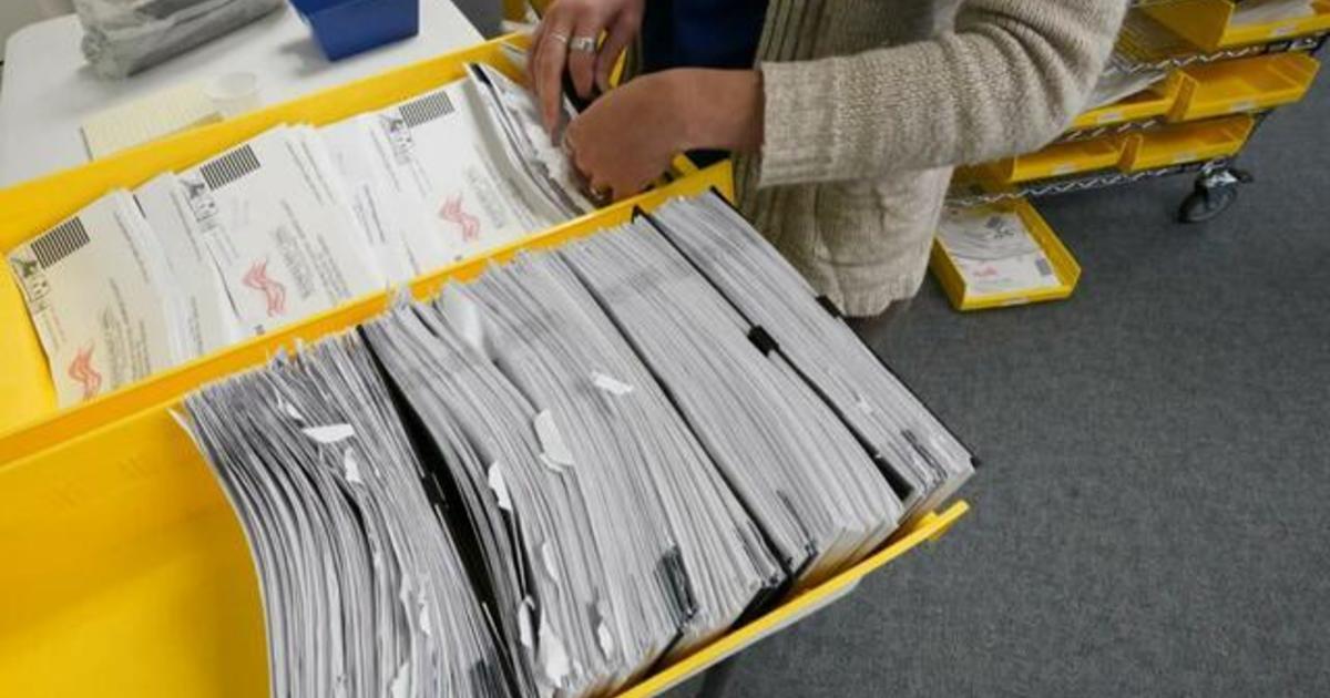 Judge orders USPS to sweep facilities for mail-in ballots