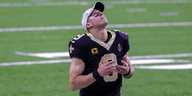 Saints’ Drew Brees to miss time with broken ribs, collapsed lung