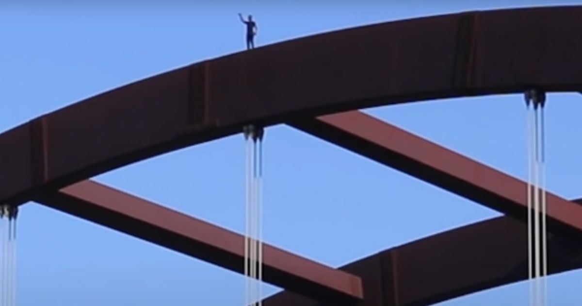 YouTuber breaks skull after jumping off bridge in ‘reckless’ stunt to get views