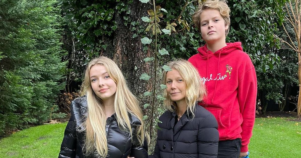 Gwyneth Paltrow poses for rare family snap with her lookalike kids