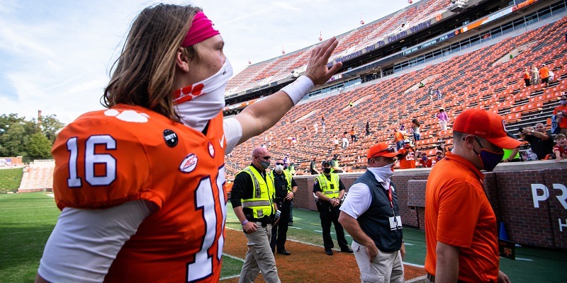 Clemson QB Lawrence out vs. Notre Dame