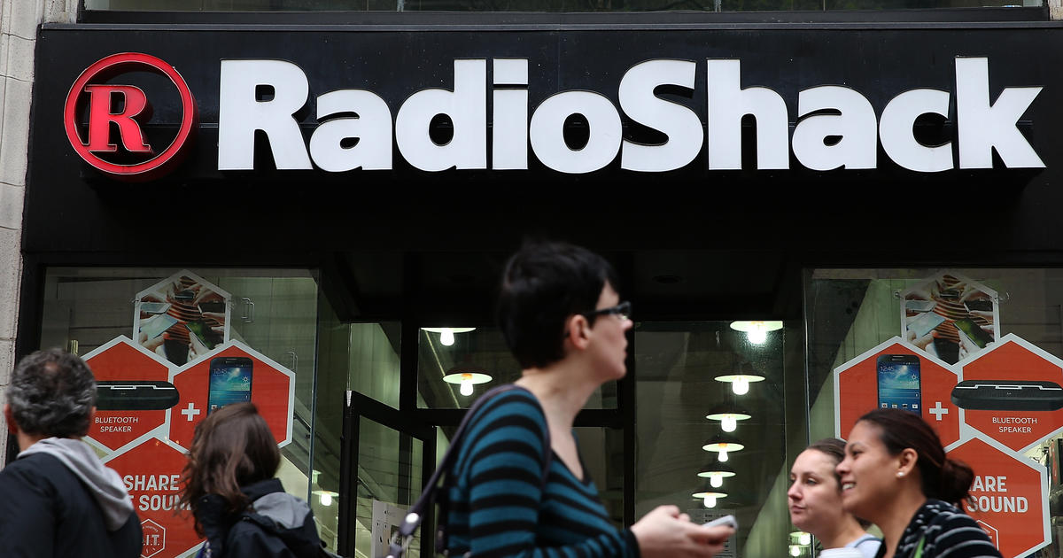 Not dead yet: RadioShack gets another shot — online