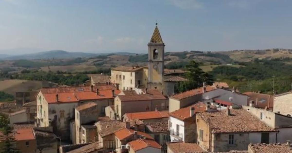 Italian town offers free vacations