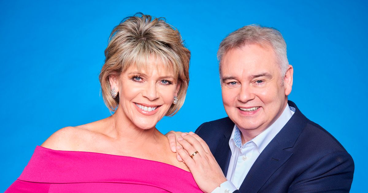 Ruth Langsford ‘slags off’ celebs over kebab with Eamonn after showbiz events