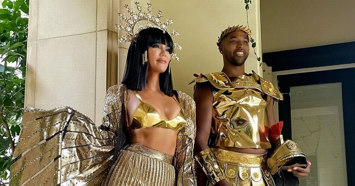 Khloe Kardashian looks unrecognisable as Cleopatra in post-Halloween dress-up