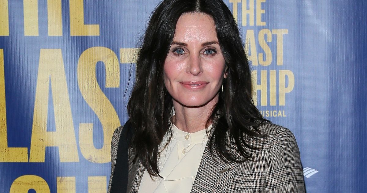 Friends star Courteney Cox unrecognisable after dramatic hair transformation