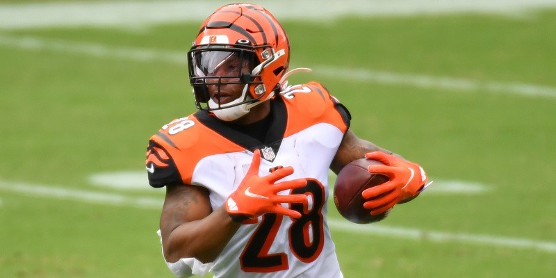 Bengals place RB Joe Mixon on IR