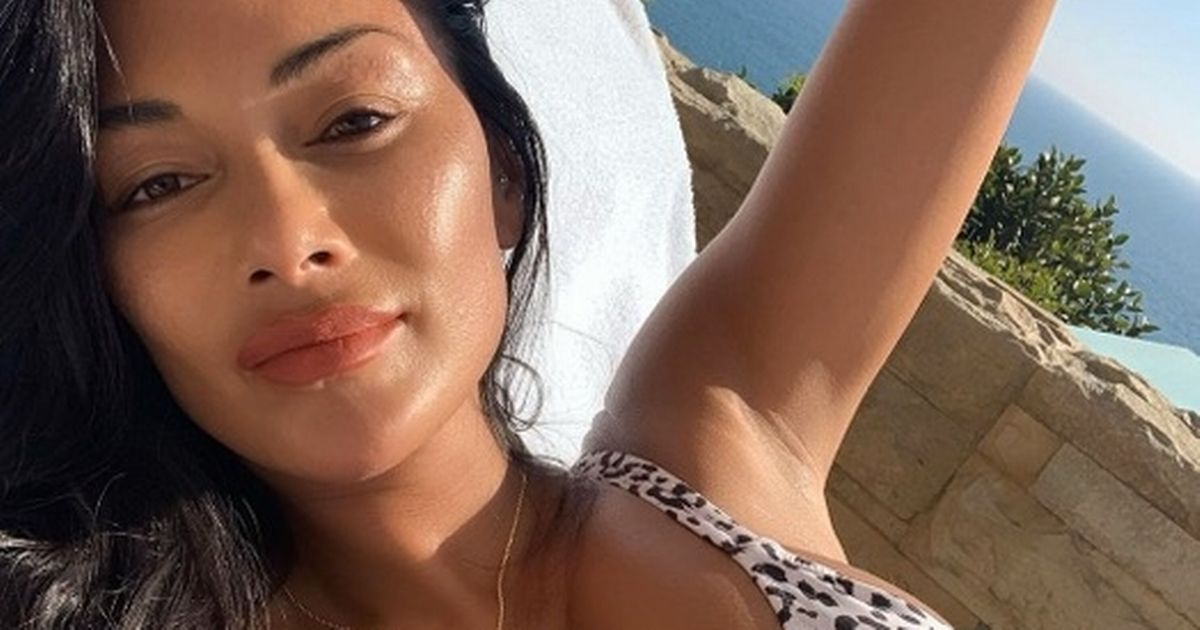 Nicole Scherzinger sets pulses racing as she ditches make-up in bikini selfie