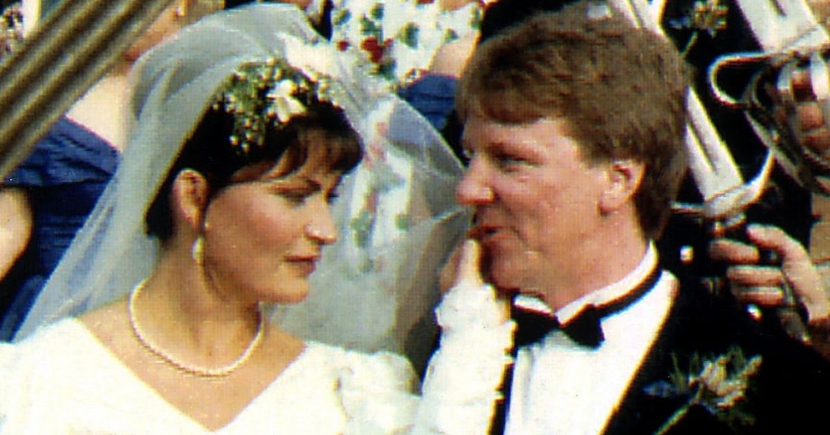 Lorraine Kelly’s marriage to rarely-seen husband – ‘tiny’ wedding to tragedy