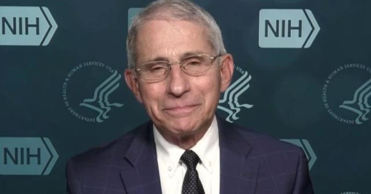 As holidays approach, Fauci discusses COVID-19 “risk/benefit ratio”