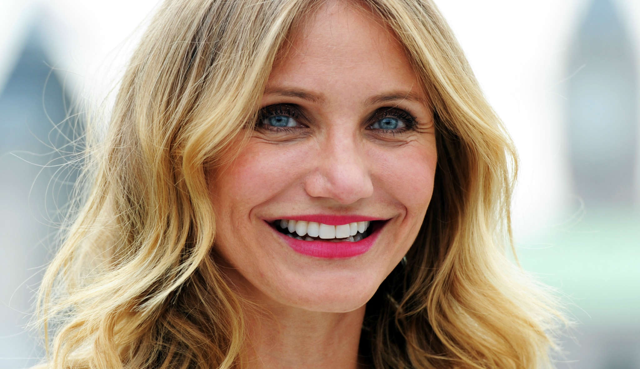 Cameron Diaz Reveals Her 11 Month Old Baby Girl Eats Garlic And Bone Marrow!