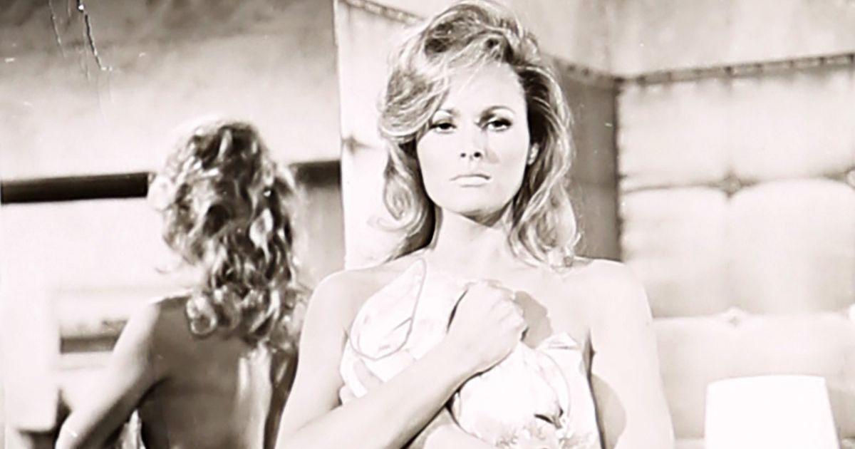 Bond Girl Ursula Andress in rarely seen sexy snaps from Sean Connery’s Dr No