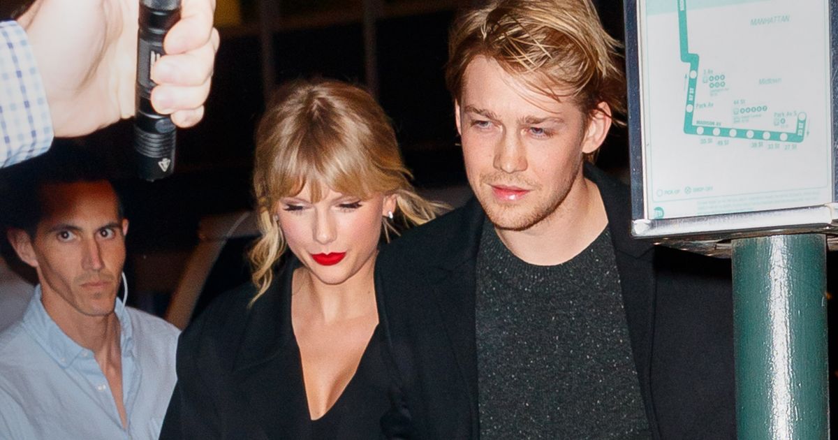 Taylor Swift drives fans wild with ‘hint she’s engaged’ to Joe Alwyn in lyrics