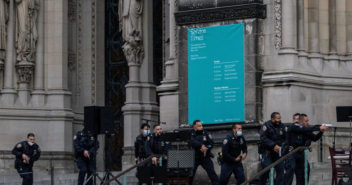 Police fatally shoot gunman at landmark NYC cathedral