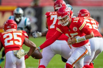 Kansas City Chiefs Overcome Offensive Struggles to Defeat Denver Broncos, 22-16