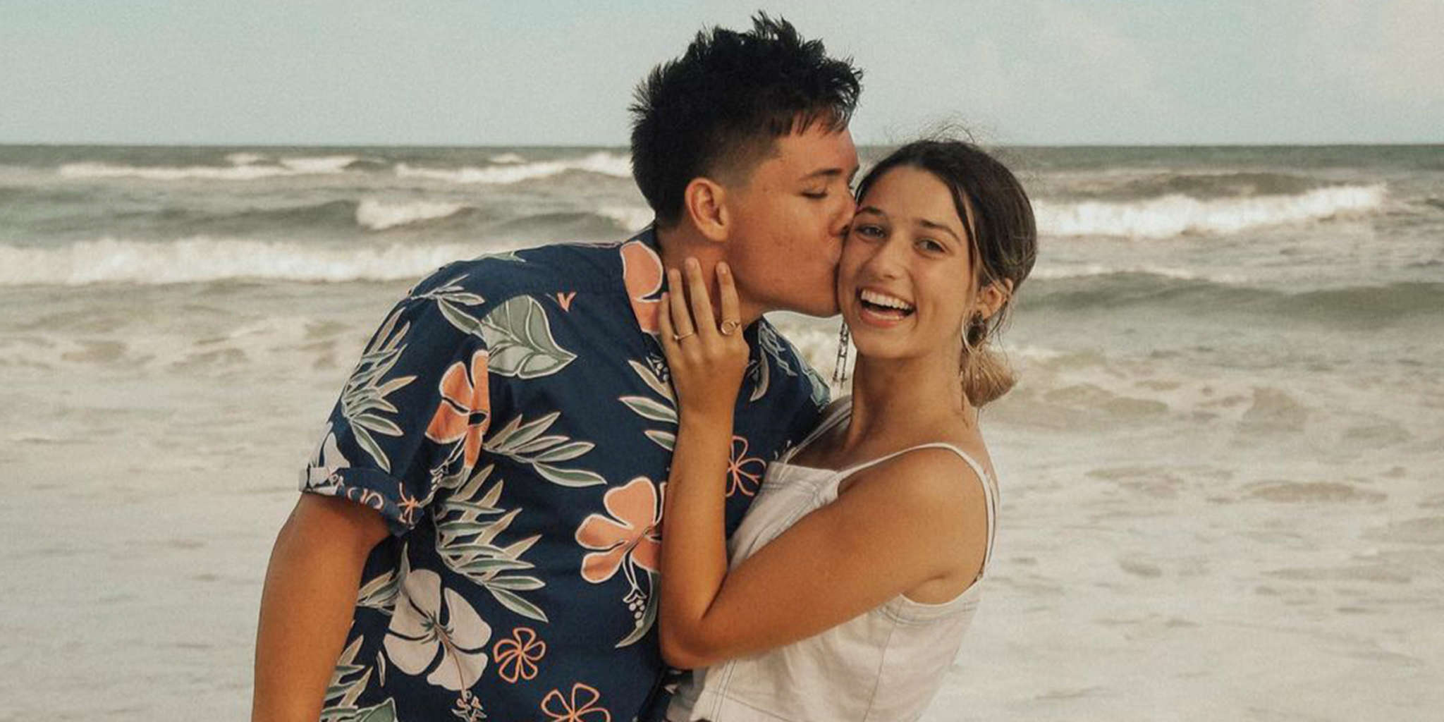 Bella Robertson Addresses Criticism Over Getting Married At 18!