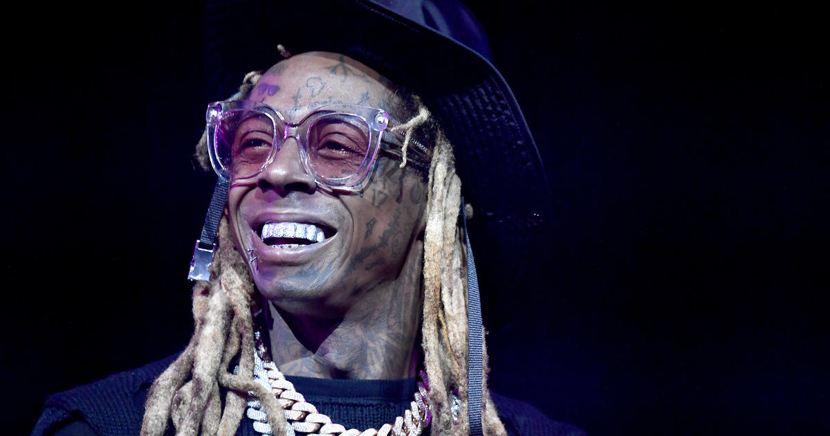 Lil Wayne pleads guilty to federal gun charge