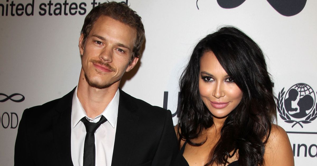 Naya Rivera’s ex decorates Christmas tree with their son after her death