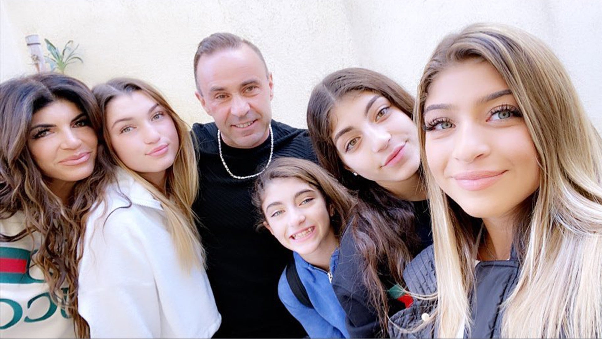 Joe Giudice Already Really Misses His Daughters After Their Return To The US!