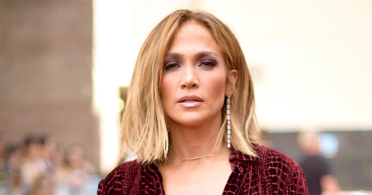 Jennifer Lopez raising awareness for Feeding America