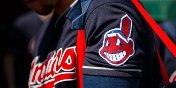 Report: Cleveland to drop Indians name