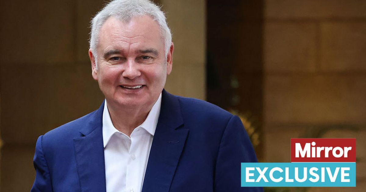 Eamonn Holmes says doctors U-turned on spinal surgery when he was in operating theatre