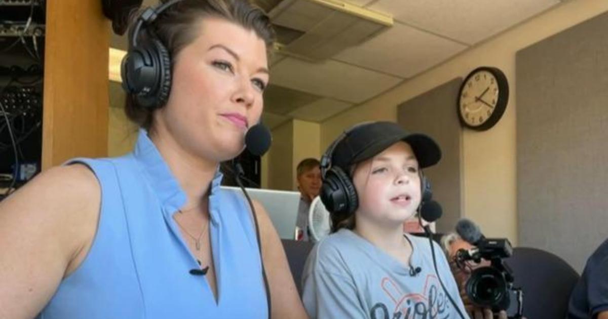 Play-by-play announcer shows representation matters to girls