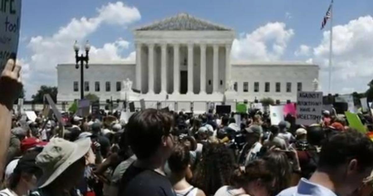 Public reaction to Supreme Court ruling on Roe v. Wade