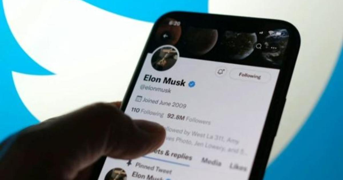 Elon Musk lays out plans at meeting with Twitter staff