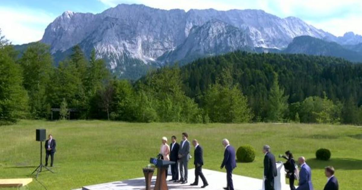 Biden meets with G7 leaders as Russian offensive continues