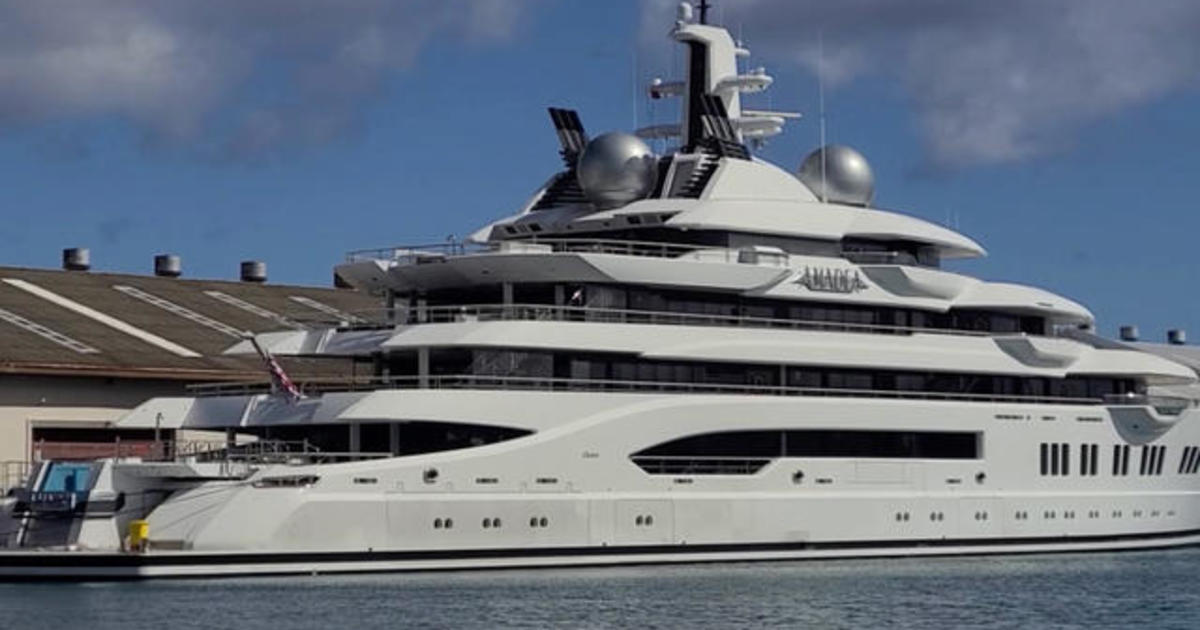 Russian superyacht seized by the U.S. arrives in Honolulu