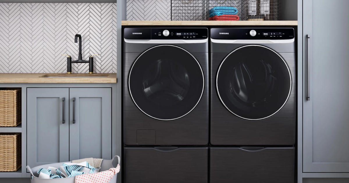 This Samsung best selling washer and dryer is $1,100 off right now, its lowest price in months