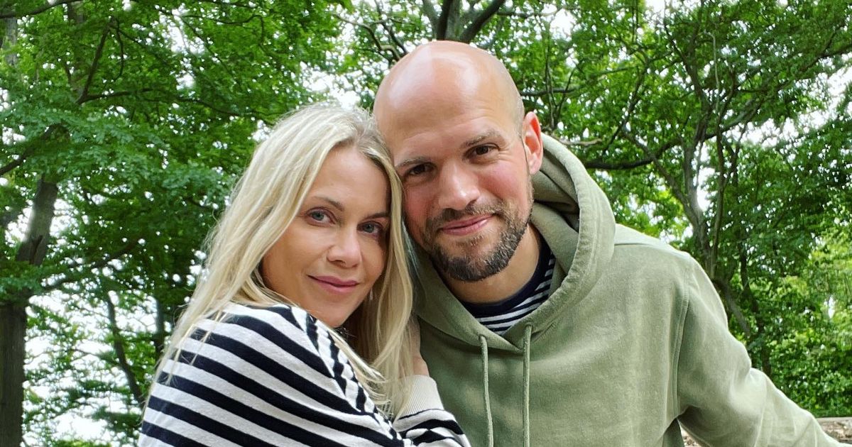 BREAKING Big Brother star Kate Lawler marries Martin Bojtos in showstopping lace gown