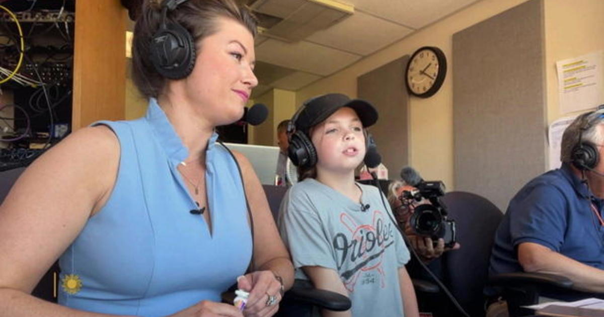 A young baseball fan’s perfect pitch