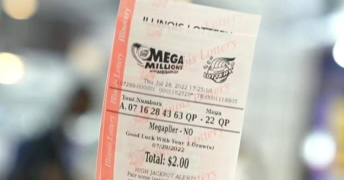 Americans race to buy Mega Millions lottery tickets for $1.28 billion jackpot