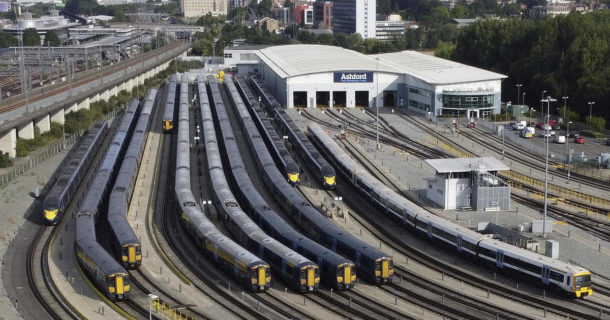 Train drivers’ walkout brings more misery on UK railways