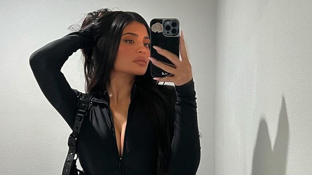 Kylie Jenner showed her incredible figure with mirror selfies