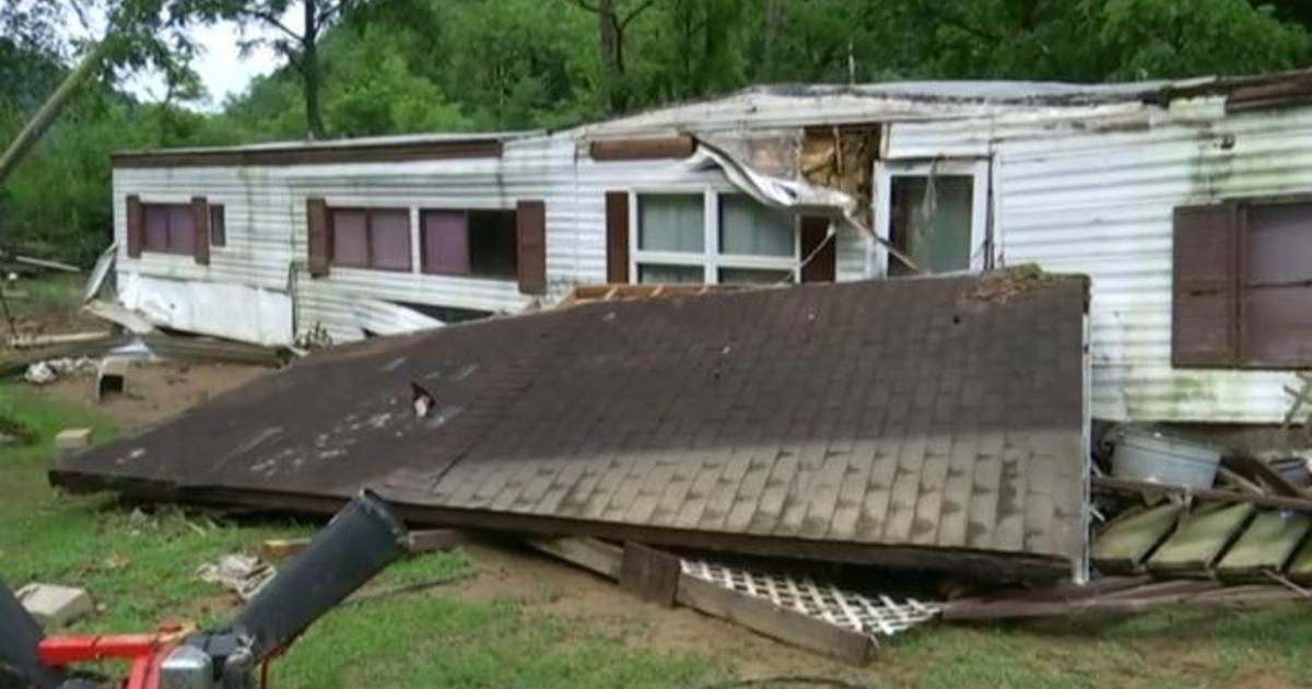 At least 25 people killed in Kentucky amid flooding