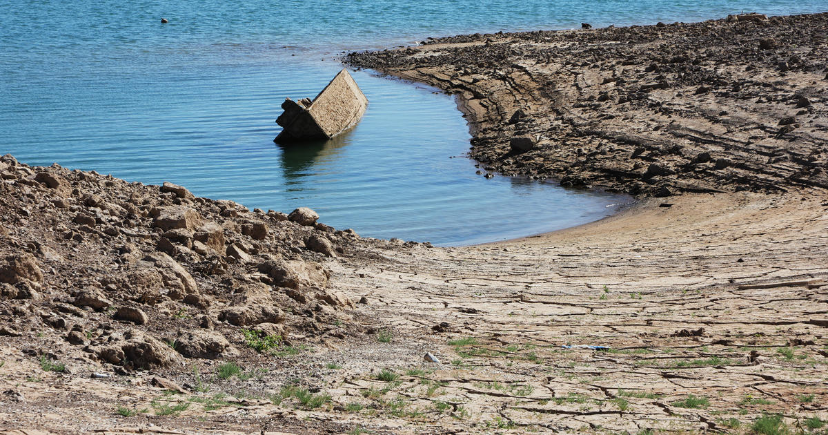 Lake Mead reveals sunken WWII-era boat as water levels plummet