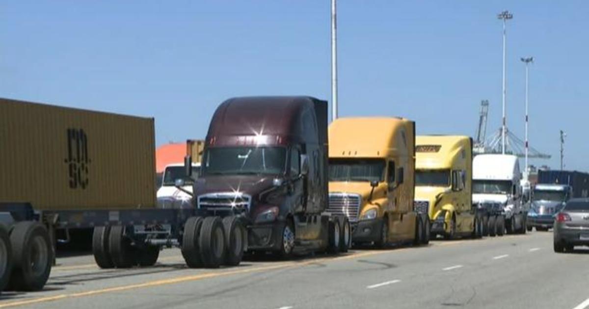 Trucker protest over labor law shuts down Oakland’s port