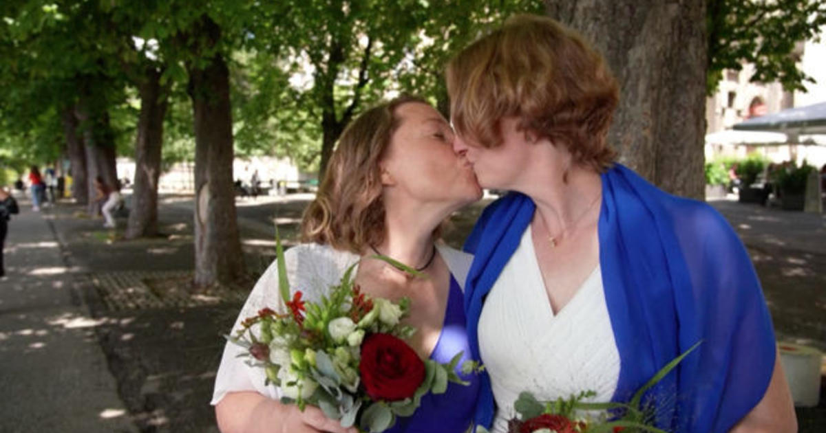 First Swiss same-sex couples tie the knot