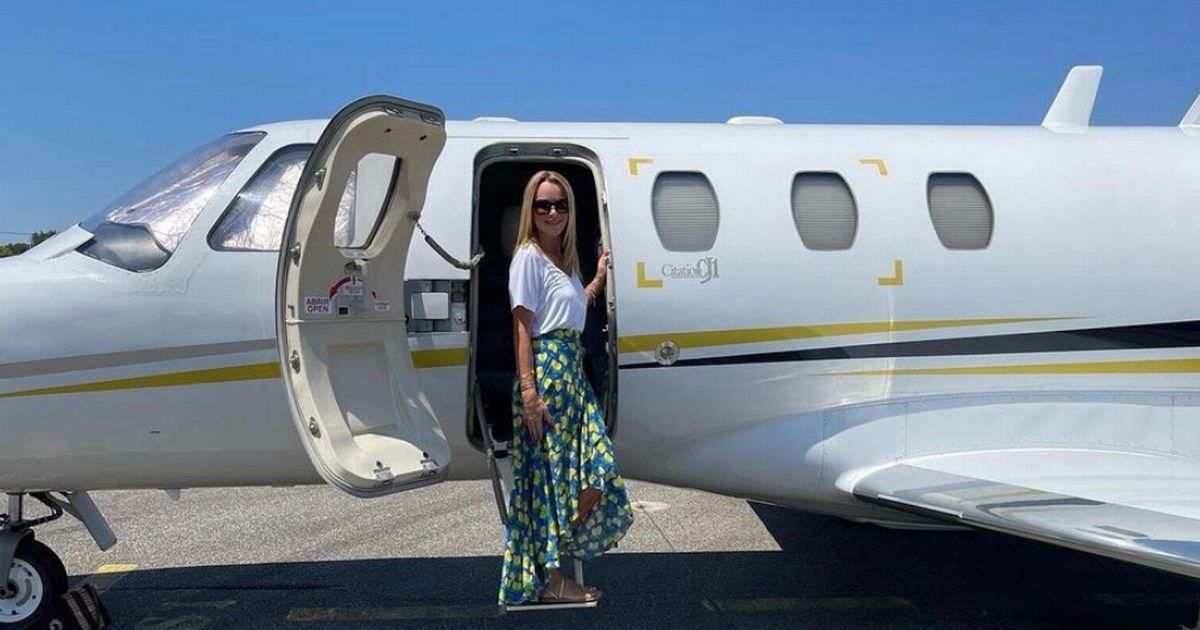 Should the rich and famous be banned from taking private jets?