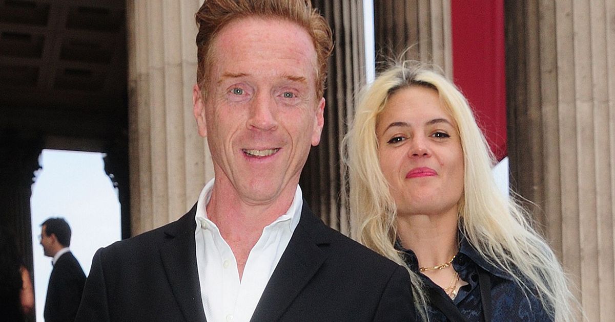 Damian Lewis ‘enjoys two hot dates’ with US rock star Alison Mosshart in London