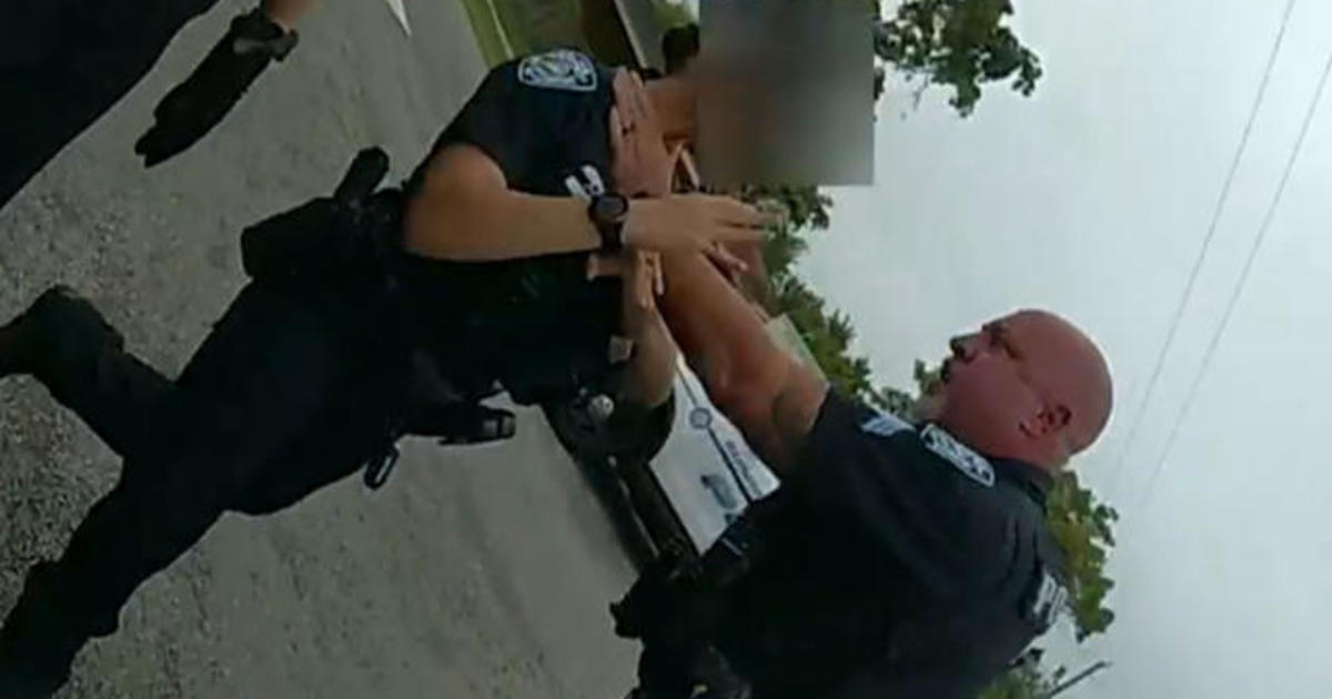 Florida sergeant charged after grabbing colleague’s neck